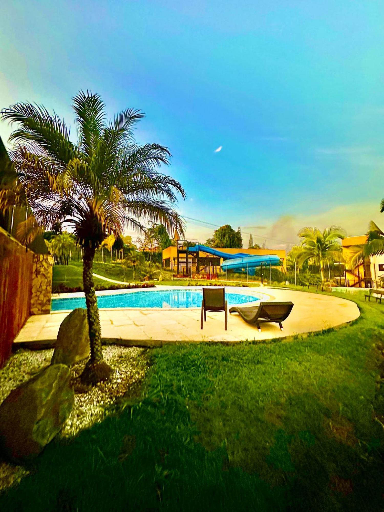 Apartamento Privado Vacacional A 5M Del Aeropuerto, 20 Minutos Del Parque Del Cafe Y Centro De Armenia Con 4 Piscinas, 3 Jacuzzi, Sauna By Molca Xperiences 2H Ngoại thất bức ảnh