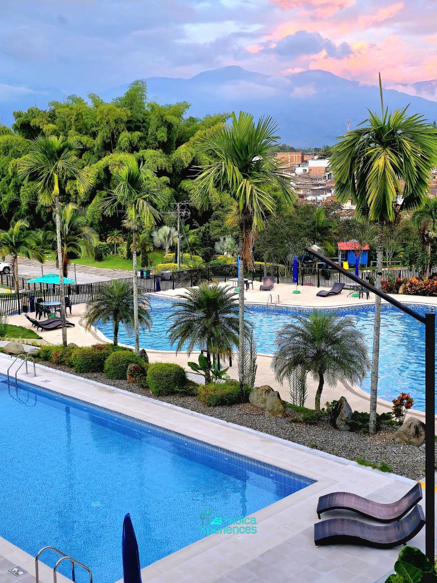 Apartamento Privado Vacacional A 5M Del Aeropuerto, 20 Minutos Del Parque Del Cafe Y Centro De Armenia Con 4 Piscinas, 3 Jacuzzi, Sauna By Molca Xperiences 2H Ngoại thất bức ảnh