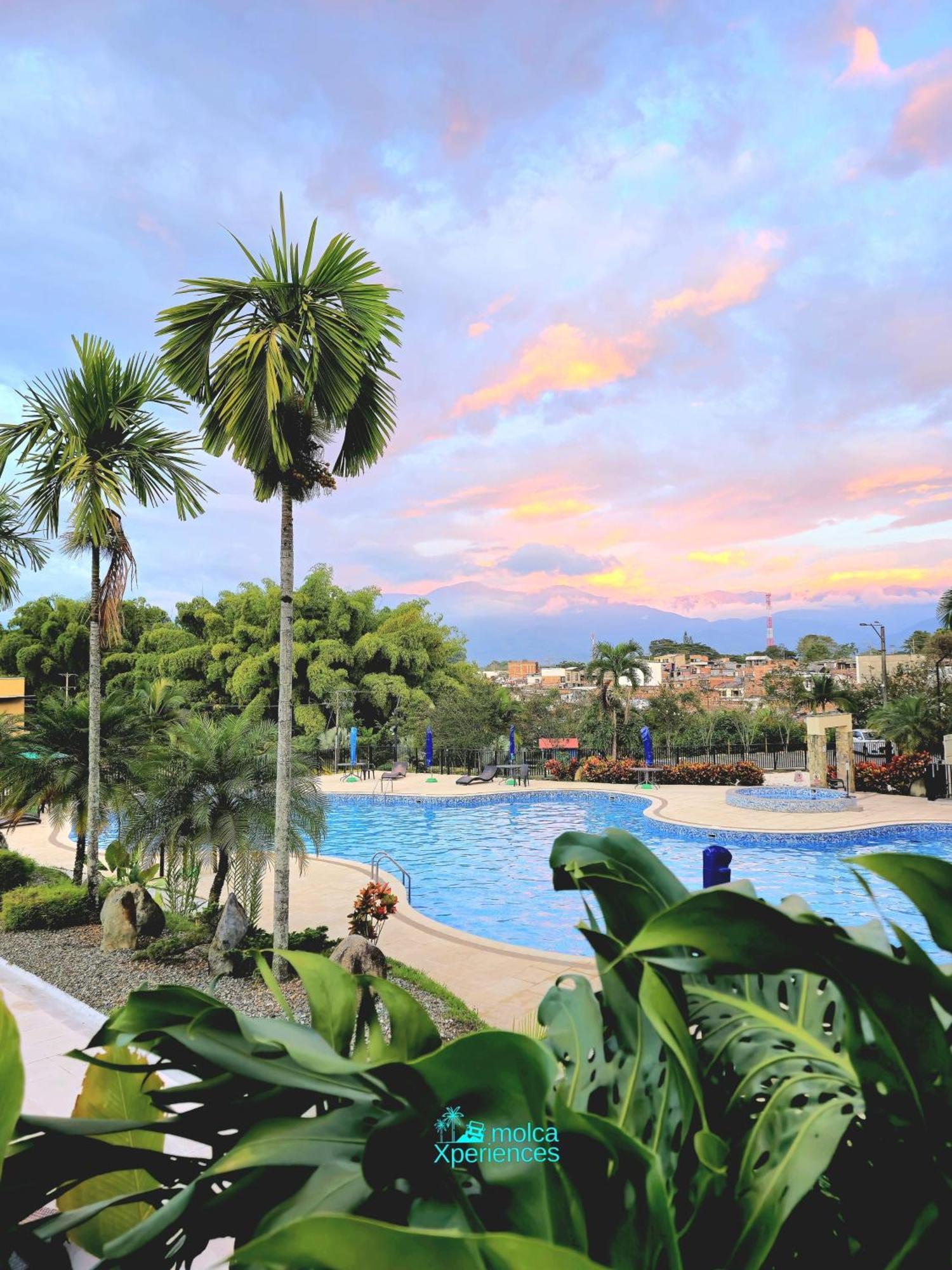 Apartamento Privado Vacacional A 5M Del Aeropuerto, 20 Minutos Del Parque Del Cafe Y Centro De Armenia Con 4 Piscinas, 3 Jacuzzi, Sauna By Molca Xperiences 2H Ngoại thất bức ảnh